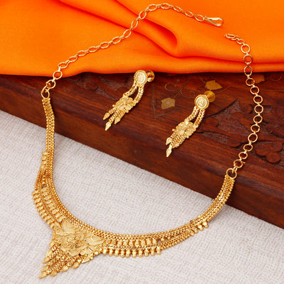 Sukkhi Dazzling Gold plated Necklace Set for Women