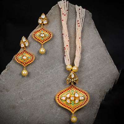 Sukkhi Equisite Gold Plated Kundan Neckalce Set for Women