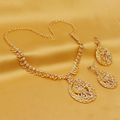 Sukkhi Glossy Gold Plated Necklace Set For Women