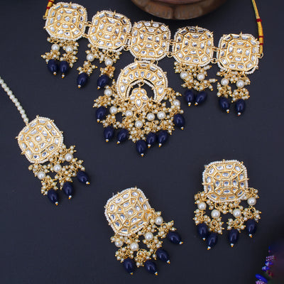 Sukkhi Sparkling Gold Plated Designer Choker Necklace Set For Women