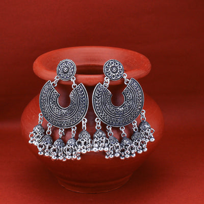 Sukkhi Pleasing Oxidised Chandelier Earring for Women