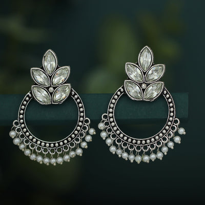 Sukkhi Glittery Oxidised Pearl Chandbali Earring For Women