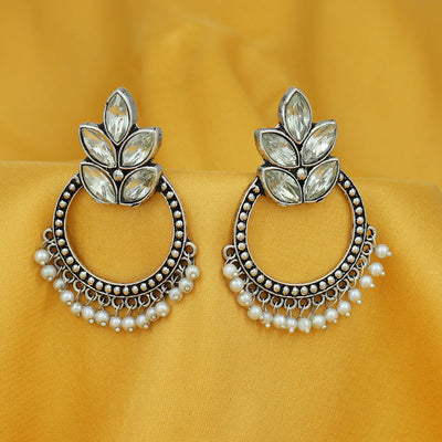 Sukkhi Glittery Oxidised Pearl Chandbali Earring For Women