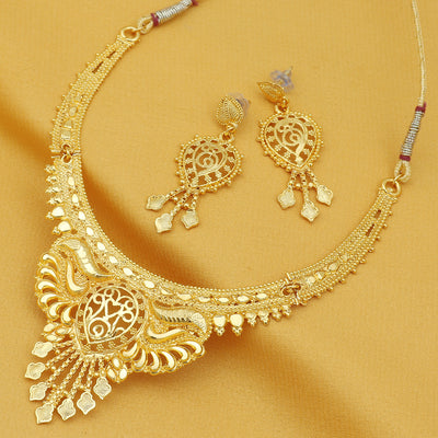 Sukkhi Graceful 24 Carat Gold Plated Choker Necklace Set for Women