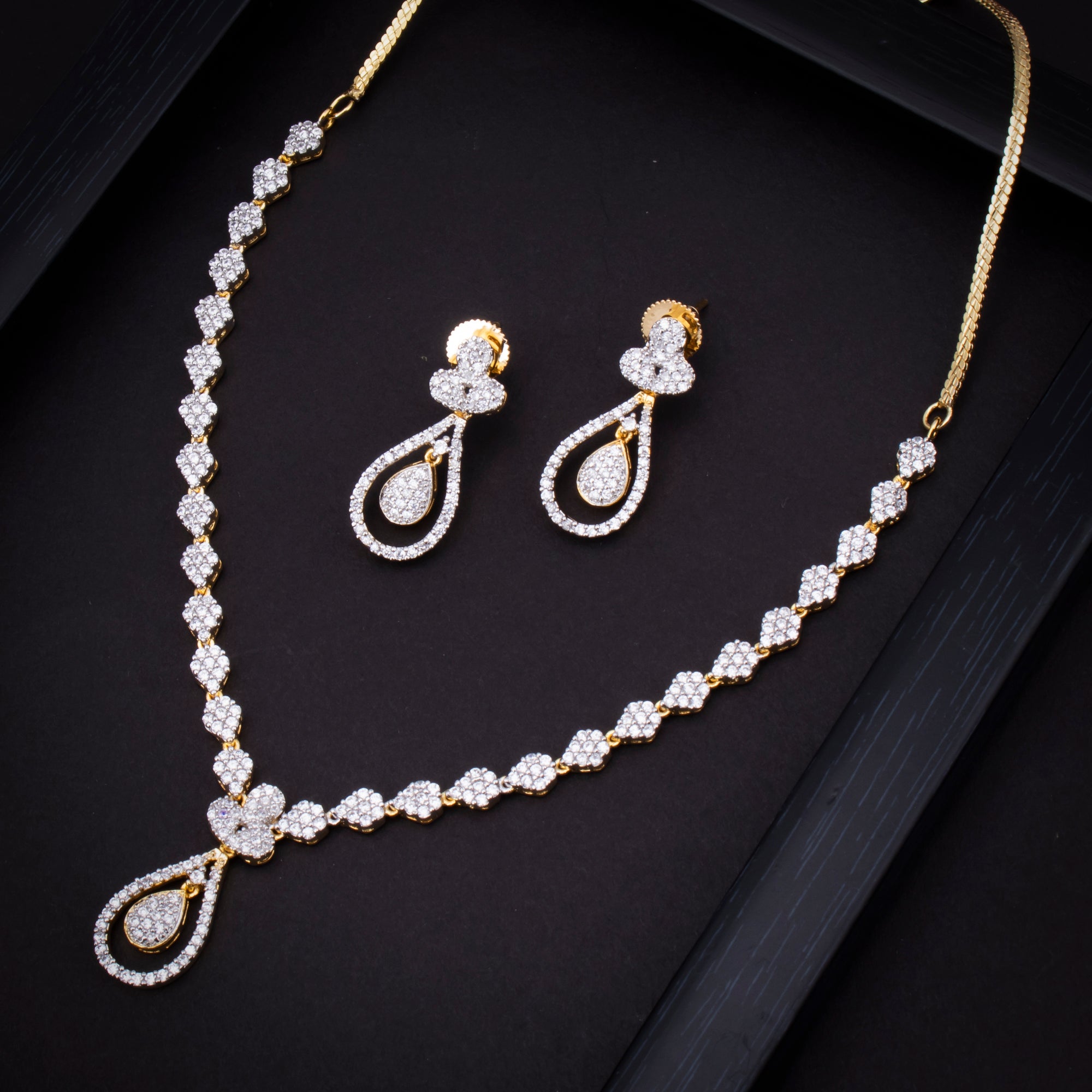 Buy Fashion Earrings Online In India At Best Prices | Tata CLiQ