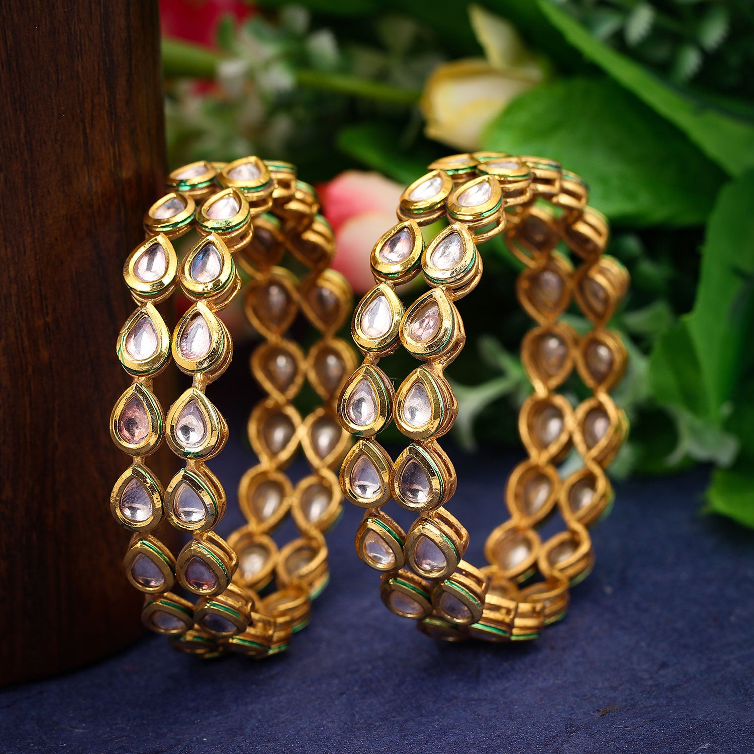 Kundan deals bangles gold